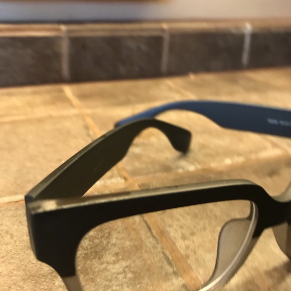 Funky glasses frames - Picture 4 of 6